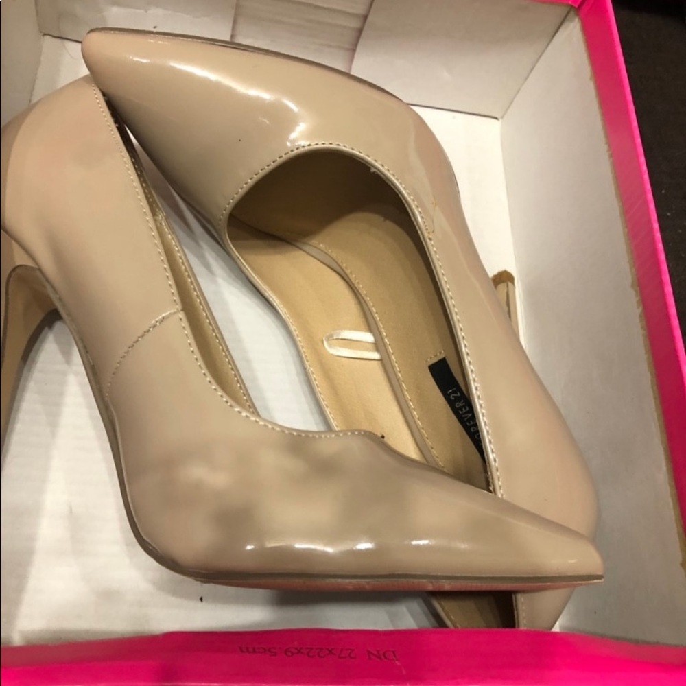 Forever 21 Nude Heels size 6.5